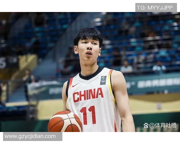 媒体人:开拓者内部对杨瀚森的定位和运用有不合,球队仍在调查他 媒体人:开拓者内部对杨瀚森的定位和运用有不合,球队仍在调查他