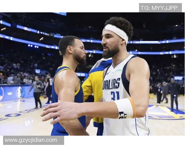 崩了,勇士崩了!美媒主张史诗级3方大买卖...... 崩了,勇士崩了!美媒主张史诗级3方大买卖......